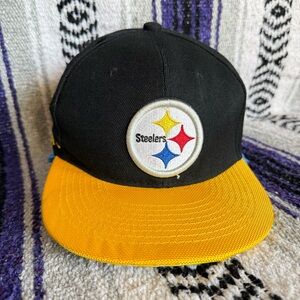 Pittsburgh Steelers Snapback Bill Logo Black/Yellow Hat Cap NFL